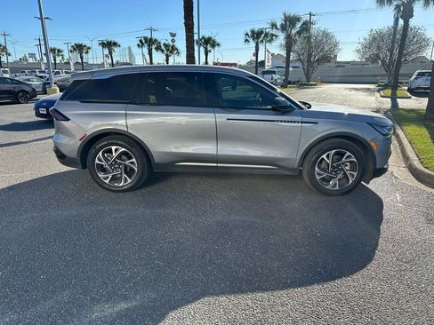 Certified 2024 Lincoln Nautilus Premier w/ Equipment Group 102A image 7