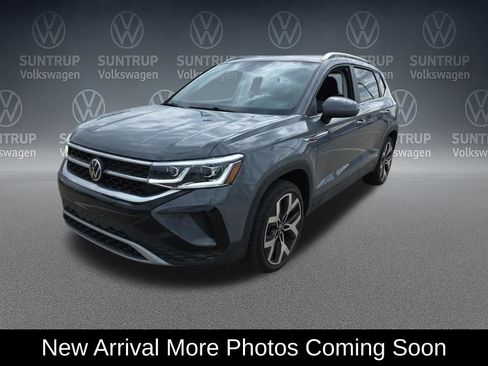 Used 2023 Volkswagen Taos SEL AWD/4WD image 3