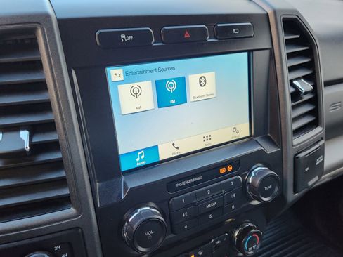 Used 2019 Ford F250 XL w/ Power Equipment Group image 18