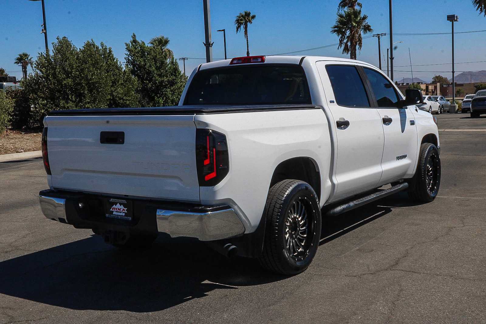 Used 2019 Toyota Tundra SR5 w/ SR5 Upgrade Package RWD image 9