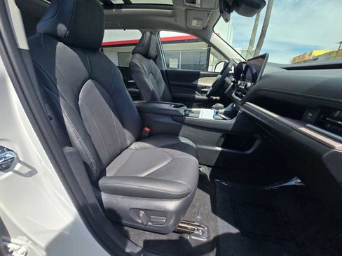 New 2026 Toyota Grand Highlander Limited AWD/4WD image 11