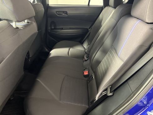 Used 2025 Toyota Corolla Cross AWD Hybrid w/ Moonroof Package image 25