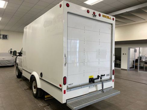 New 2025 Ford E-350 and Econoline 350 Super Duty w/ Power Equipment Group image 5