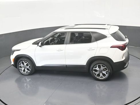 Used 2022 Kia Seltos EX image 51