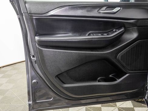 Used 2024 Jeep Grand Cherokee L Altitude image 35