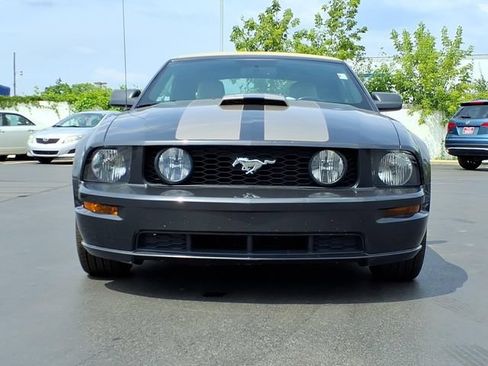Used 2007 Ford Mustang GT RWD image 2