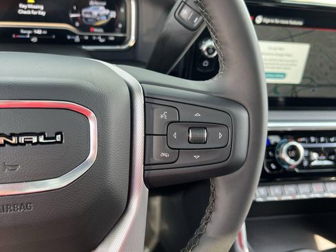 New 2025 GMC Sierra 3500 Denali w/ Denali Reserve Package image 23