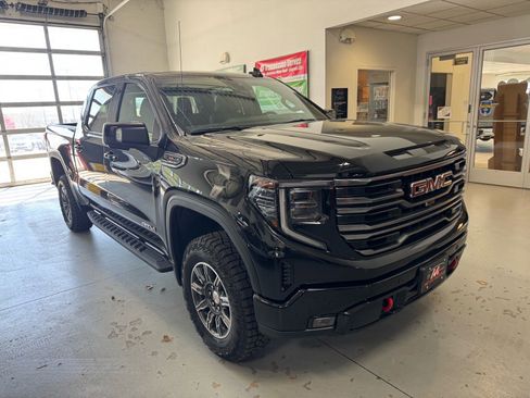 New 2026 GMC Sierra 1500 AT4 w/ AT4 Premium Package AWD/4WD image 4