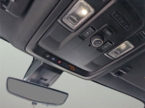 Used 2021 Chevrolet Tahoe High Country image 19