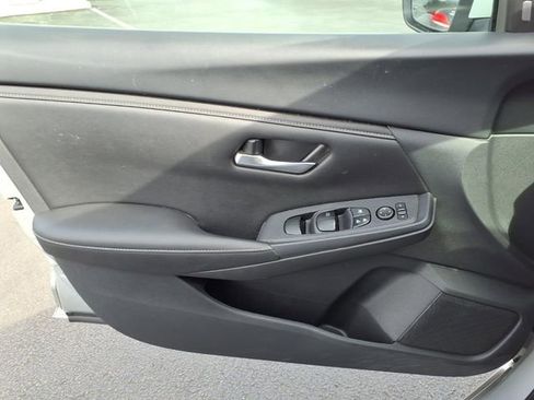 Used 2023 Nissan Sentra SV image 18