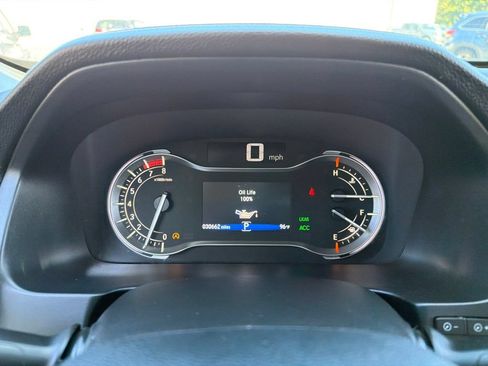 Used 2023 Honda Ridgeline Sport image 9