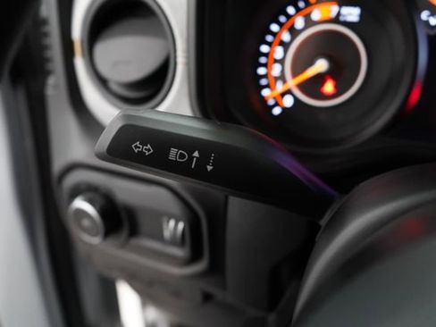 Used 2024 Jeep Wrangler Sport image 18