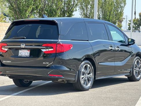 Certified 2023 Honda Odyssey Elite image 4