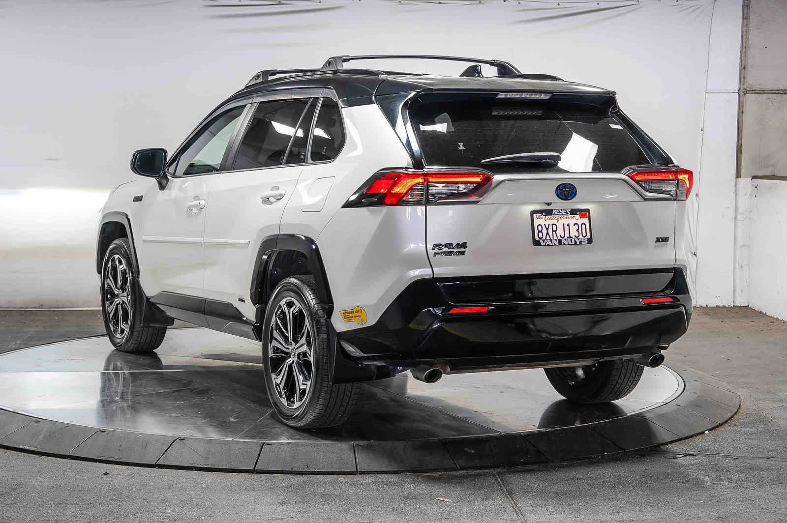 Certified 2021 Toyota RAV4 XSE w/ Weather Package AWD/4WD image 2