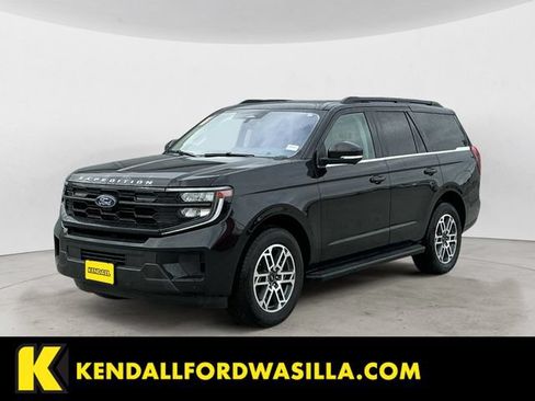 Used 2025 Ford Expedition Active AWD/4WD image 1
