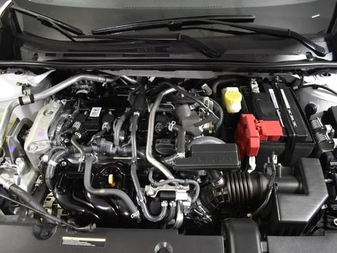 Used 2025 Nissan Sentra SR w/ SR Premium Package FWD image 37