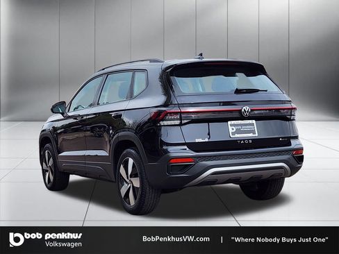 Used 2025 Volkswagen Taos S image 27