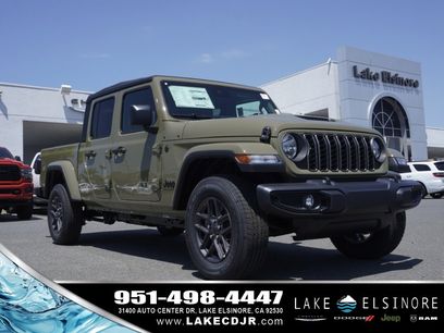New 2025 Jeep Gladiator Sport S