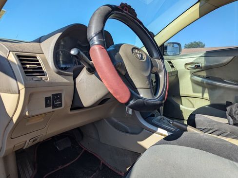 Used 2010 Toyota Corolla FWD image 9