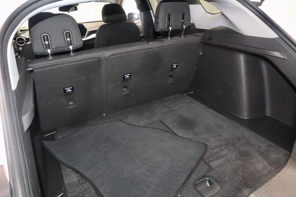 Used 2025 Chevrolet Trax LS FWD image 14
