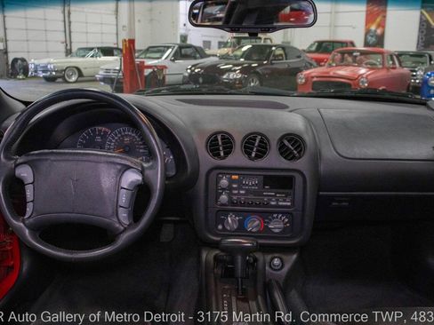 Used 1993 Pontiac Firebird Trans Am image 17