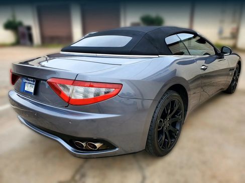 Used 2011 Maserati GranTurismo Convertible RWD image 18