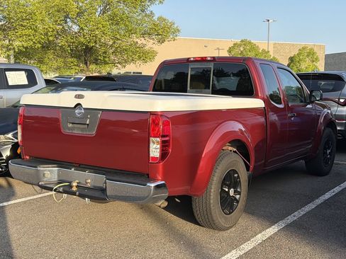 Used 2016 Nissan Frontier SV RWD image 5
