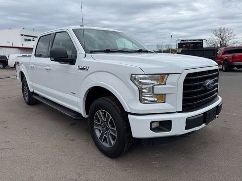 Used 2016 Ford F150 XLT w/ Equipment Group 302A Luxury AWD/4WD image 7