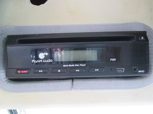 Used 2003 Ford E-450 and Econoline 450 image 24