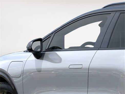 New 2026 Chevrolet Equinox EV RS image 13