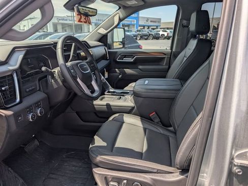 Used 2025 GMC Sierra 3500 Denali w/ Denali Reserve Package AWD/4WD image 15