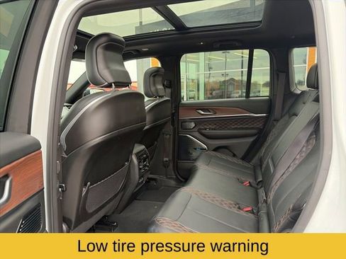 Used 2024 Jeep Grand Cherokee Summit image 21