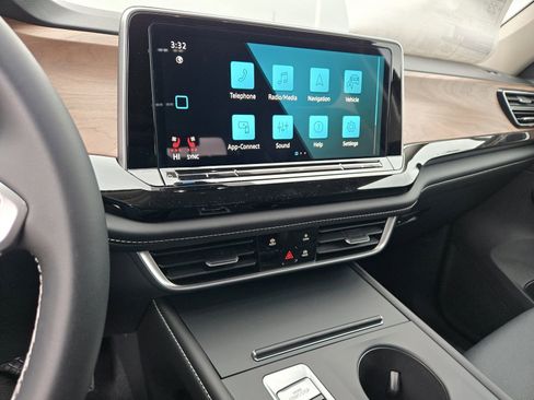 New 2026 Volkswagen Atlas SE image 11