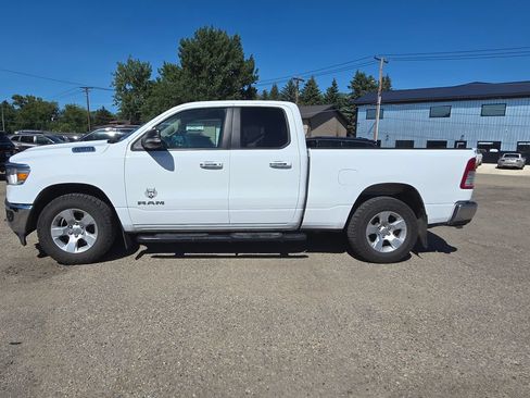 Used 2020 RAM 1500 Big Horn AWD/4WD image 1