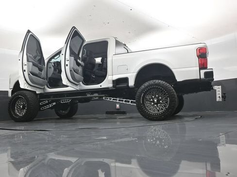 Used 2024 Ford F250 Limited w/ FX4 Off-Road Package AWD/4WD image 54