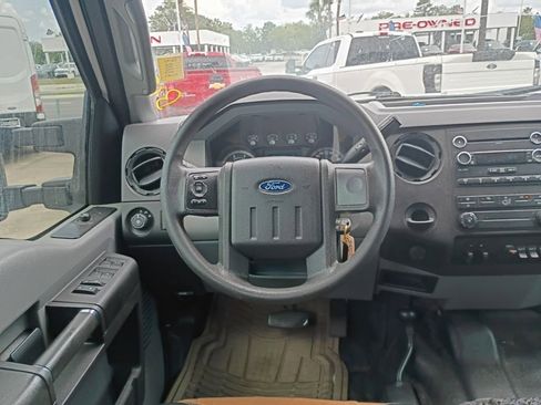 Used 2016 Ford F350 XL w/ Power Equipment Group AWD/4WD image 4