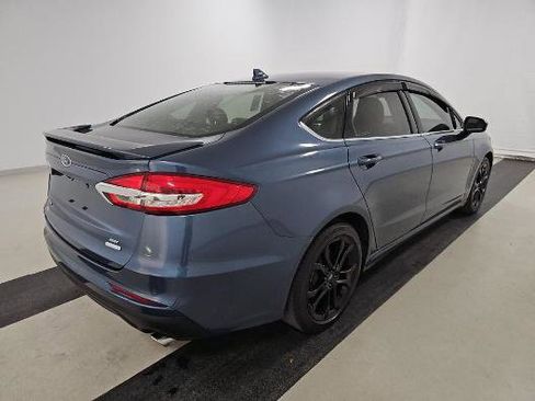 Used 2019 Ford Fusion SE w/ Equipment Group 151A FWD image 4