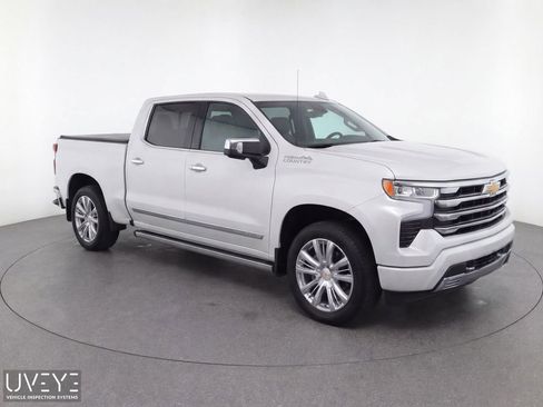 Certified 2023 Chevrolet Silverado 1500 High Country w/ Technology Package image 2