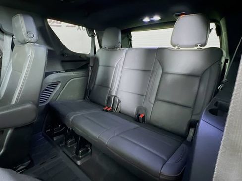 Used 2021 Chevrolet Tahoe High Country w/ Premium Package AWD/4WD image 38