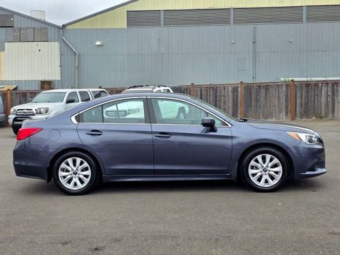 Used 2016 Subaru Legacy 2.5i Premium AWD/4WD image 8
