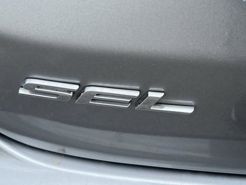 Used 2023 Ford Edge SEL AWD/4WD image 39