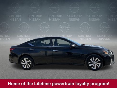 Used 2025 Nissan Altima 2.5 S image 7