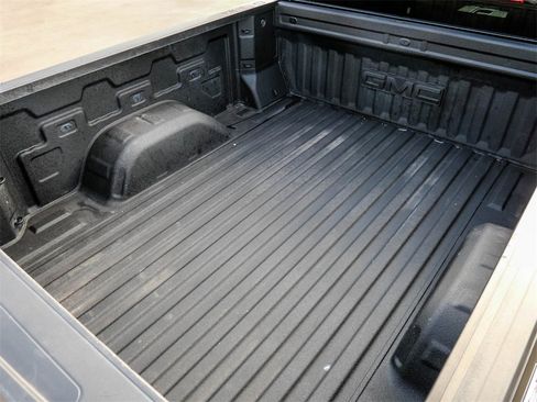 Used 2024 GMC Sierra 1500 Elevation w/ X31 Off-Road Package image 12