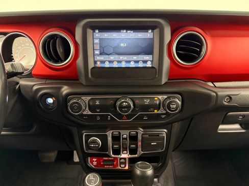 Used 2021 Jeep Gladiator Rubicon w/ Trailer Tow Package AWD/4WD image 28