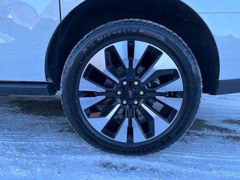 Certified 2025 Ford Expedition Max Platinum w/ Driver's Package image 3