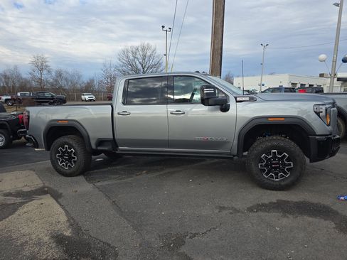 New 2026 GMC Sierra 2500 AT4X image 2
