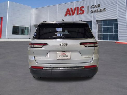 Used 2024 Jeep Grand Cherokee L Limited w/ Luxury Tech Group II image 7