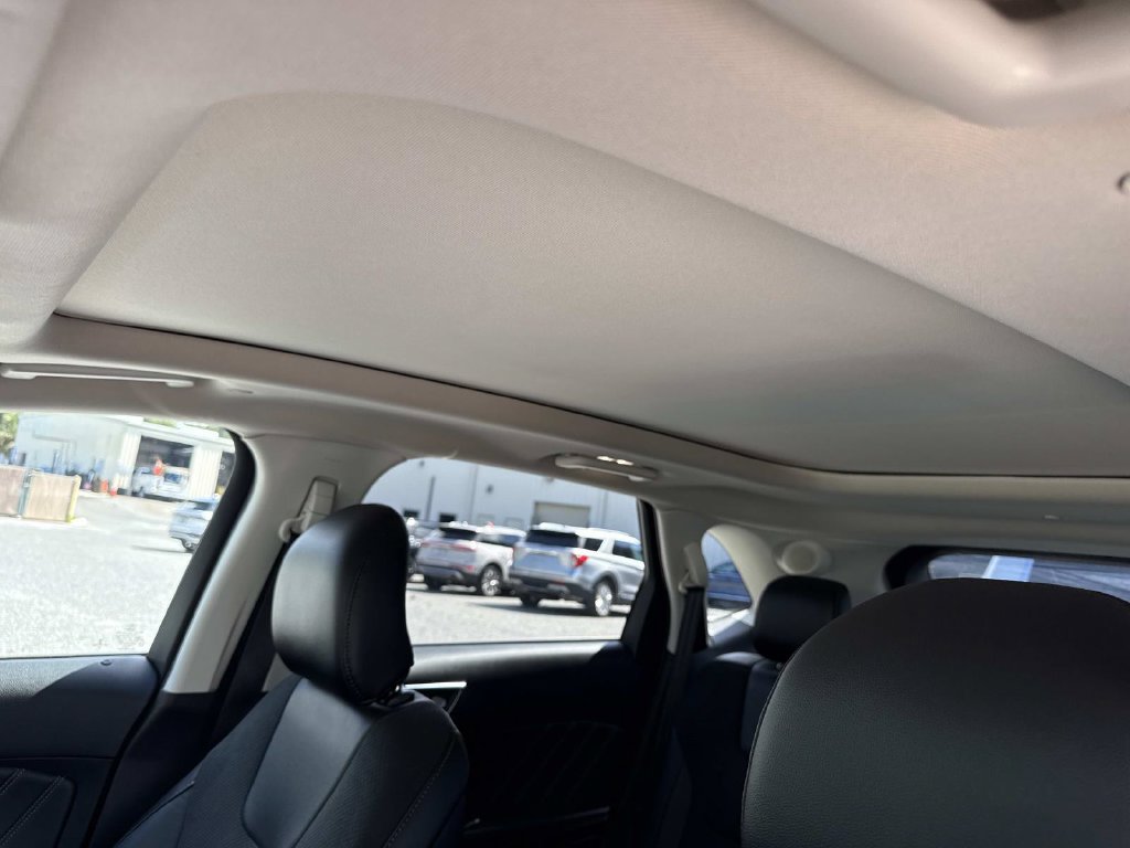 Used 2018 Ford Edge Sport w/ Equipment Group 401A AWD/4WD image 32