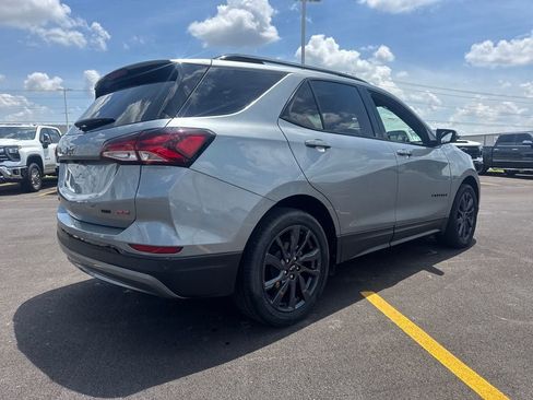 Used 2024 Chevrolet Equinox RS w/ RS Leather Package AWD/4WD image 7