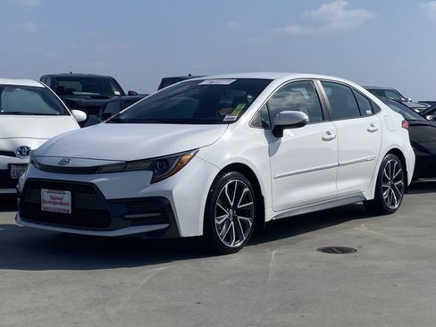 Certified 2020 Toyota Corolla SE FWD image 6